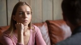 Neprimjereno ponašanje na prvom spoju može ozbiljno narušiti povezivanje u ključnoj fazi upoznavanja