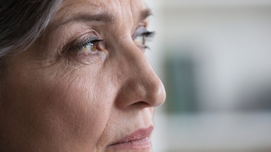 Nos i uši građeni su od hrskavice - elastičnog tkiva koje je čvršće od kože, ali mekše od kosti