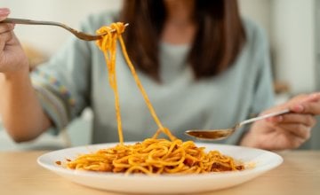 Tjestenina je namirnica bogata ugljikohidratima, a ugljikohidrati najviše utječu na razinu šećera u krv