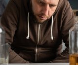 Više od 48 milijuna Amerikanaca ima dijagnosticiran poremećaj povezan s alkoholom ili drugim sredstvima ovisnosti