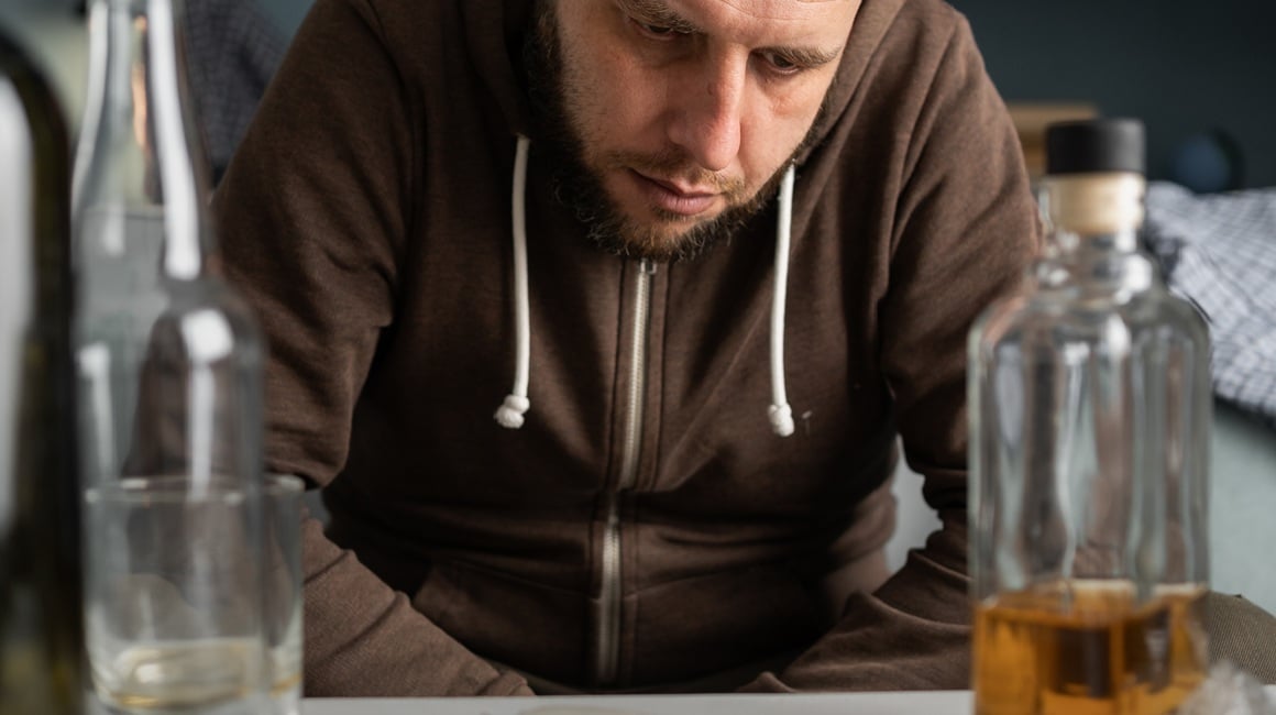 Više od 48 milijuna Amerikanaca ima dijagnosticiran poremećaj povezan s alkoholom ili drugim sredstvima ovisnosti