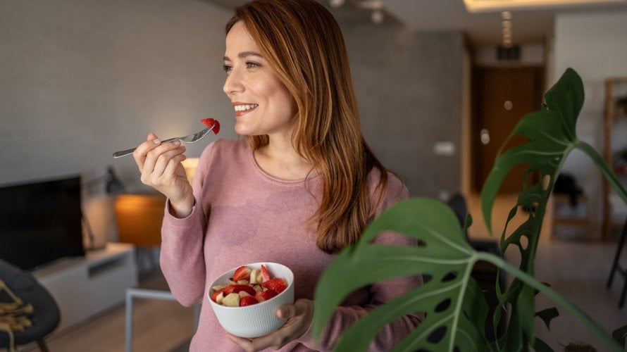 Voće je bogato antioksidansima, tvarima koje neutraliziraju slobodne radikale, smanjuju upale i pomažu u očuvanju zdrave, elastične i hidrirane kože