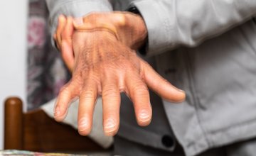 novi tip implantata može bilježiti aktivnost dijelova mozga zaduženih za pokret dok osobe s Parkinsonovom bolešću obavljaju uobičajene aktivnosti