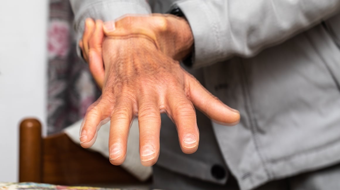 novi tip implantata može bilježiti aktivnost dijelova mozga zaduženih za pokret dok osobe s Parkinsonovom bolešću obavljaju uobičajene aktivnosti