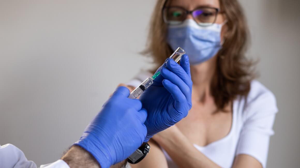 osobe u dobi od 70 godina i više koje su primile cjepivo imale su niže razine upale u organizmu, manje genetskih pokazatelja starenja te sporije ukupno biološko starenje