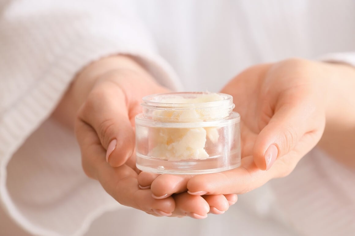 zimski njegujući maslac za dubinsku obnovu