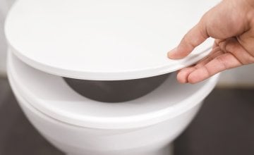 Crvena stolica od hrane