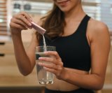 Kolagen je posljednjih godina postao jedan od najpopularnijih dodataka prehrani, posebno kada je riječ o zdravlju kože, zglobova i zdravom starenju