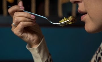 Kupusnjače poput brokule i kelja bogate su snažnim biljnim spojevima i nutrijentima koji mogu smanjiti upalu i zaštititi stanice od oštećenja povezanih s nastankom raka