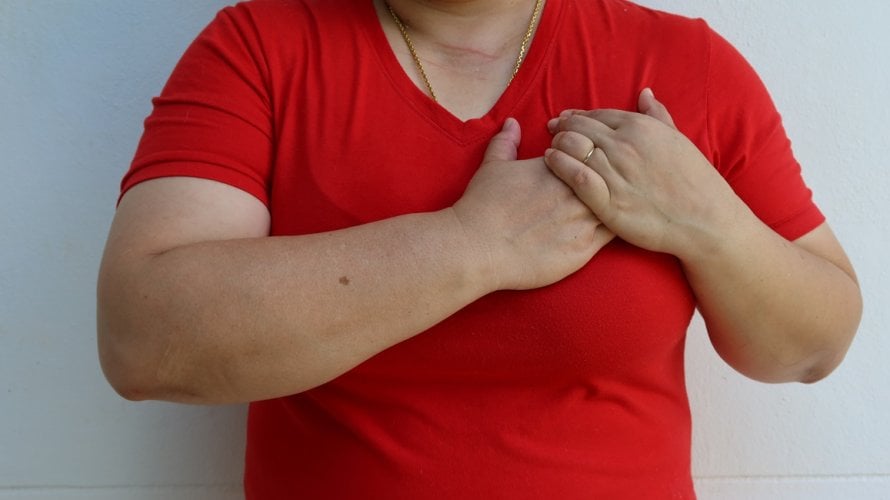 Novo istraživanje pokazuje kako tzv. centralna pretilost i upalni procesi u tijelu zajedno povećavaju rizik od razvoja zatajenja srca, čak i kod osoba koje imaju normalan indeks tjelesne mase