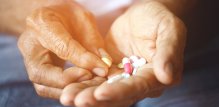 Osobe s poremećajima srčanog ritma mogle bi imati povećan rizik od opasnog krvarenja ako istodobno uzimaju određene lijekove na recept