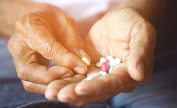 Osobe s poremećajima srčanog ritma mogle bi imati povećan rizik od opasnog krvarenja ako istodobno uzimaju određene lijekove na recept