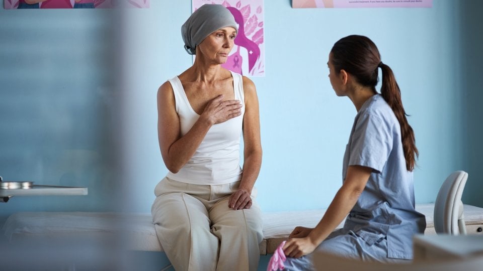 Rak dojke i dalje je najčešći uzrok smrti povezan s rakom kod žena diljem svijeta