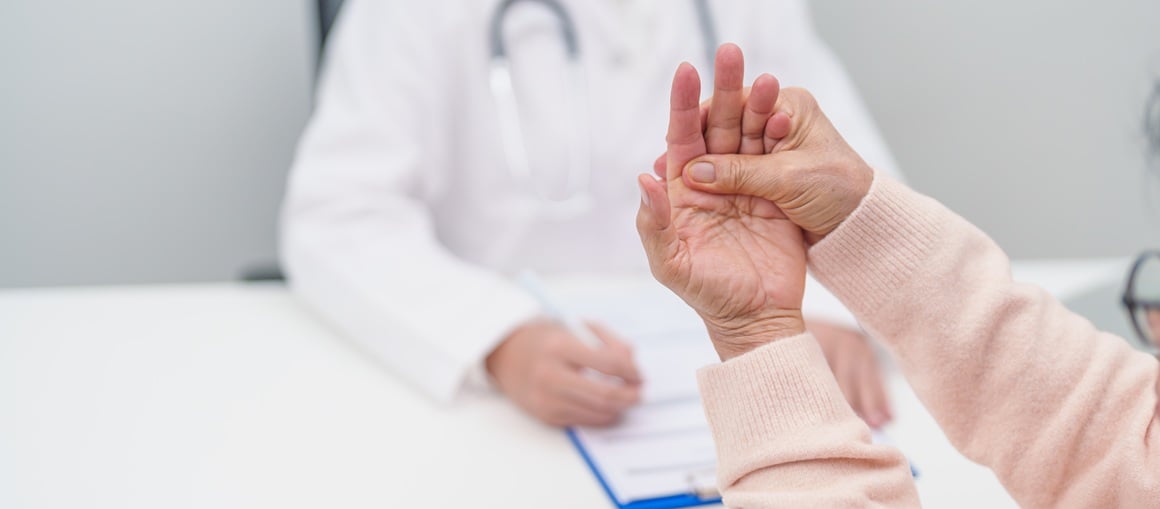 Redoviti pregledi ključni su za pravovremeno uočavanje komplikacija reumatoidnog artritisa