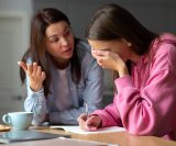 Snažan pritisak da uspijete u školi već u dobi od 15 godina mogao bi ostaviti dugotrajne posljedice na mentalno zdravlje