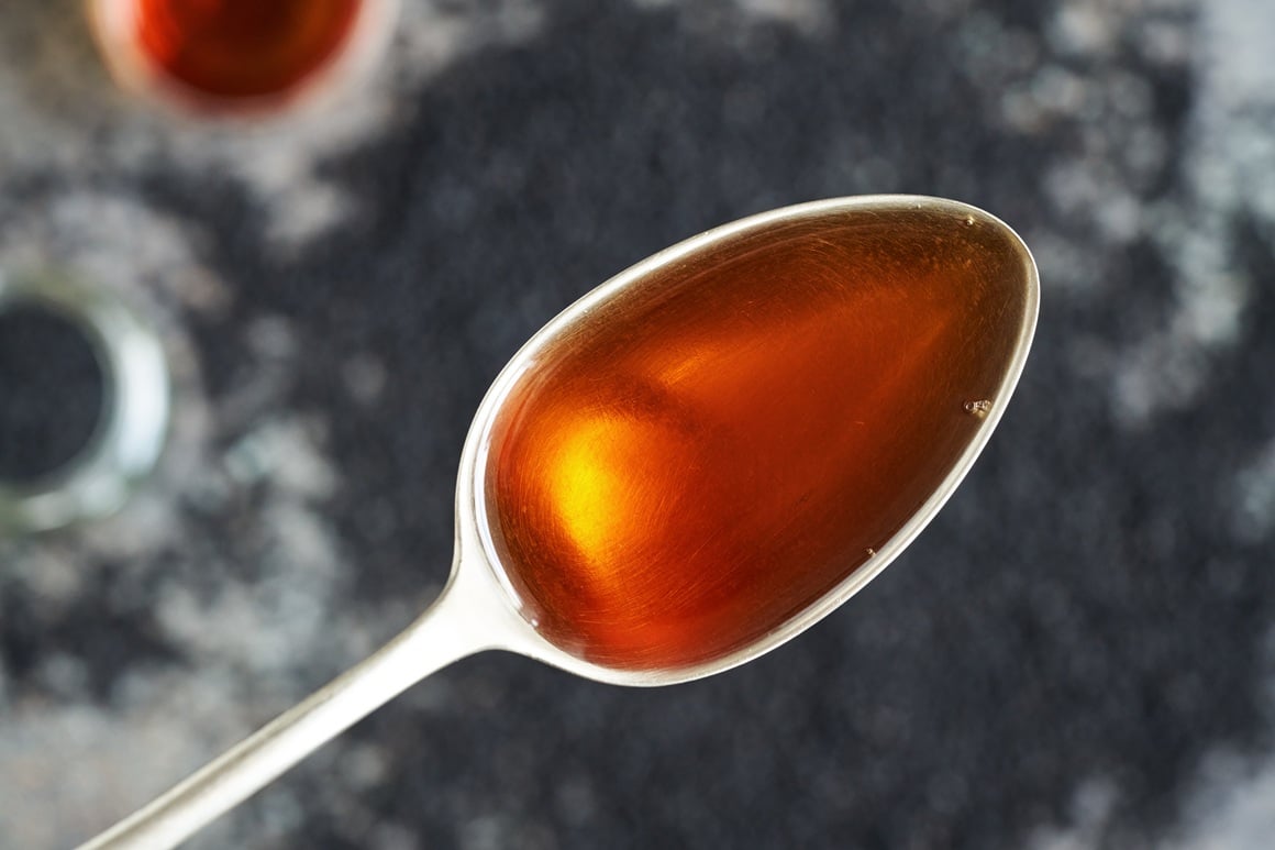 U narodnoj medicini, ali i modernoj fitoterapiji, crni kim zauzima posebno mjesto, a znanost danas potvrđuje njegovu moć kroz glavni aktivni spoj - timokinon