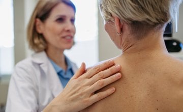 U sklopu 30. Dana narcisa na Trgu bana Jelačića bit će postavljen i mobilni mamograf u kojem će žene imati priliku, uz naručivanje, obaviti besplatnu mamografiju bez uputnice