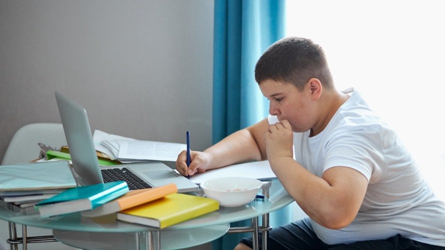 djeca roditelja s prekomjernom tjelesnom težinom imaju veći rizik od razvoja pretilosti