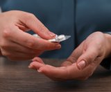 skupina lijekova poznata kao antikolinergici može biti povezana s povećanim rizikom od srčanog zatajenja i poremećaja srčanog ritma