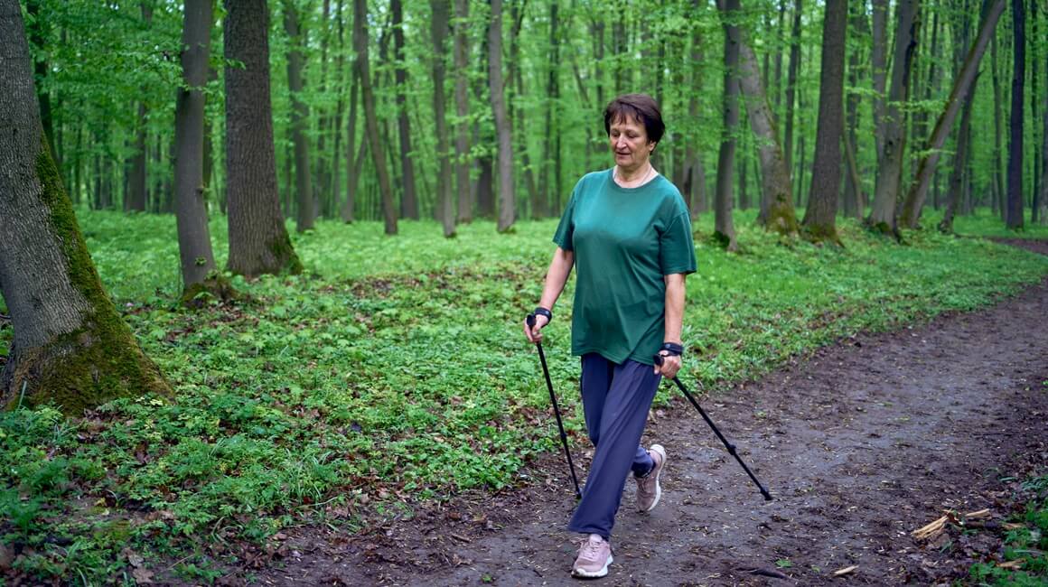 sve više umirovljenika u Zagrebu otkriva nordijsko hodanje