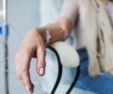 žene imaju veću vjerojatnost preživjeti rak u usporedbi s muškarcima, no češće razvijaju ozbiljne nuspojave terapije