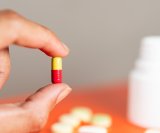 Avakopan je odobren 2021. godine i koristi se u kombinaciji s drugim lijekovima za liječenje odraslih osoba s teškim oblikom ANCA-vaskulitisa