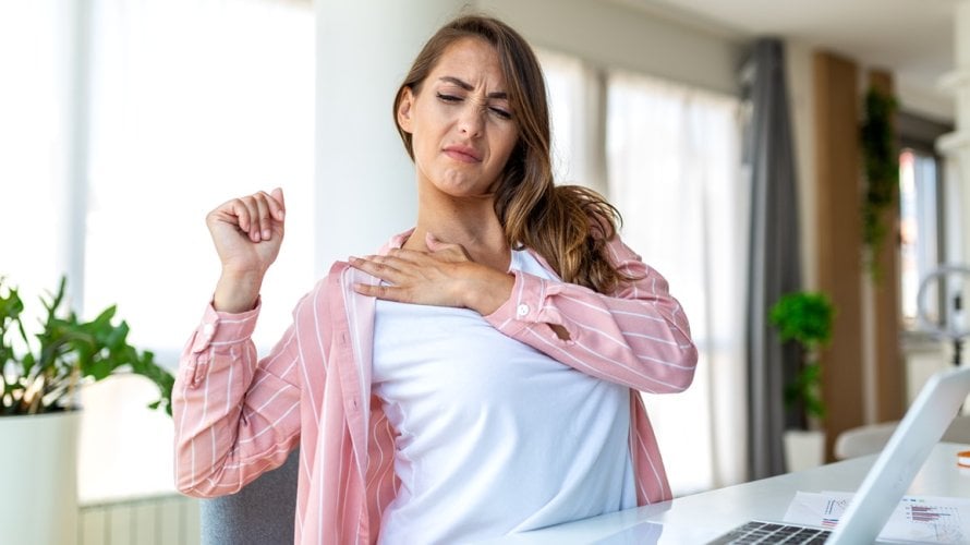 Bol u ramenu pri podizanju ruke