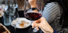 Na brzinu kojom vaše tijelo eliminira alkohol utječe više faktora