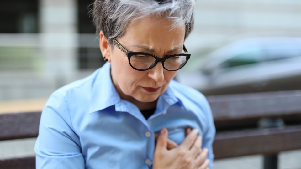 Osobe koje imaju fibrilaciju atrija - i to bez vidljivih simptoma - suočavaju se s gotovo trostruko većim rizikom od razvoja zatajenja srca