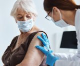 Snažnije, tzv. visokodozno cjepivo protiv gripe moglo bi pomoći u smanjenju rizika od Alzheimerove bolesti kod starijih osoba