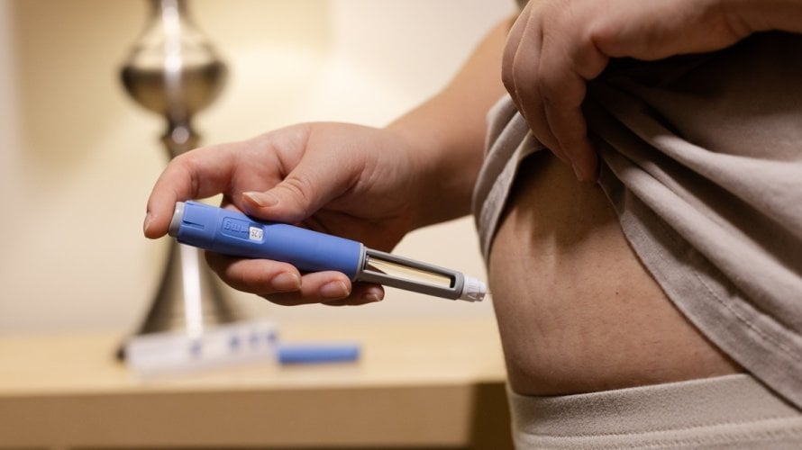 Sve više istraživanja pokazuje da lijekovi za dijabetes i mršavljenje iz skupine GLP-1 ne djeluju samo na tijelo - već bi mogli imati pozitivan učinak i na mentalno zdravlje