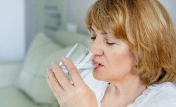 Unos veće količine tekućine već se dugo preporučuje kao način prevencije bubrežnih kamenaca