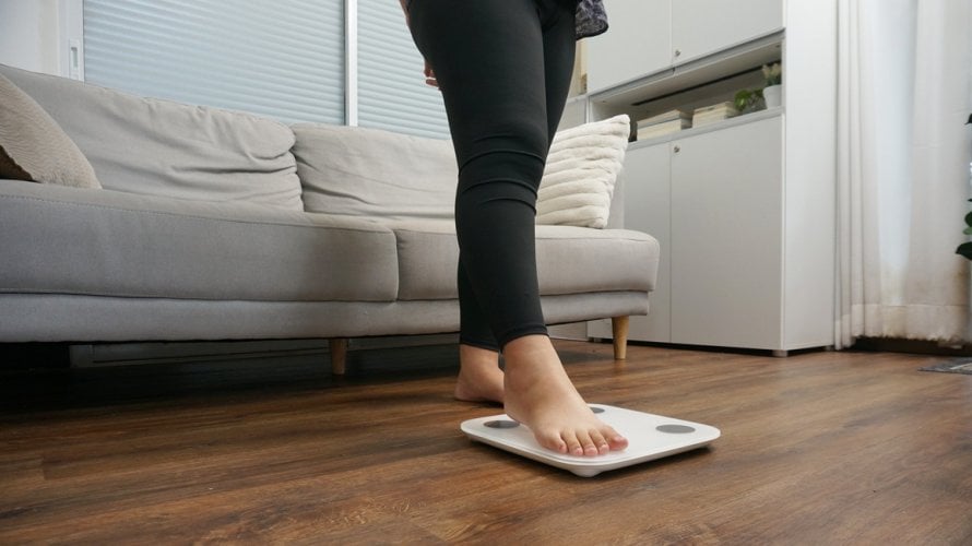 osobe koje su imale ustaljene obroke i unosile sličan broj kalorija iz dana u dan izgubile su više kilograma od onih koje su često mijenjale jelovnik