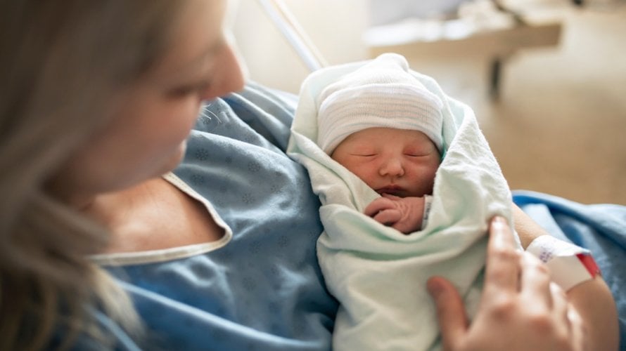 osobe koje su rođene s nižom porođajnom težinom mogu imati povećan rizik od moždanog udara u mlađoj odrasloj dobi