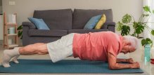 plank ne cilja samo jednu zonu, već radi na cjelokupnoj stabilnosti