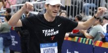 Ashton Kutcher suočio se s ozbiljnim zdravstvenim problemom, no uspio se oporaviti i istrčati maraton u New Yorku ispod četiri sata