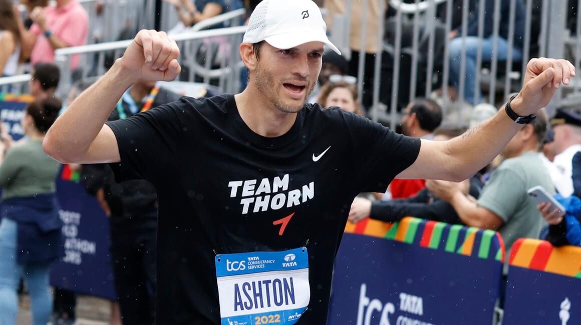 Ashton Kutcher suočio se s ozbiljnim zdravstvenim problemom, no uspio se oporaviti i istrčati maraton u New Yorku ispod četiri sata