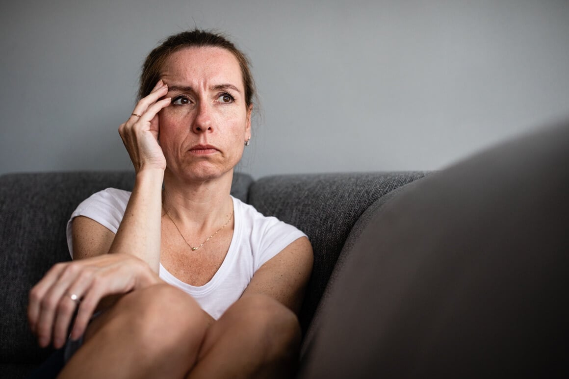 Hormonalne promjene tijekom perimenopauze i menopauze mogu izazvati promjene raspoloženja, razdražljivost, nesanicu i osjećaj tuge