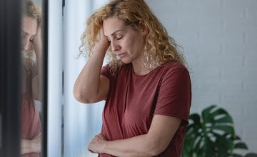 Mnogi ljudi tijekom srednjih godina osjećaju veći pritisak, nezadovoljstvo ili emocionalni umor