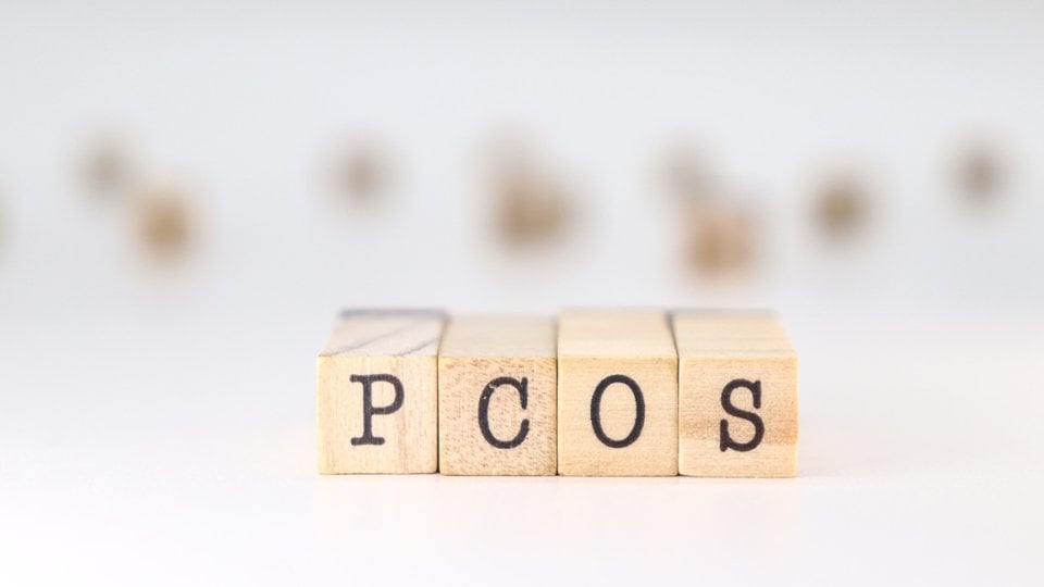Nakon više od 10 godina međunarodnih konzultacija i suradnje stručnjaka sindrom policističnih jajnika (PCOS) službeno je dobio novo ime - poliendokrini metabolički ovarijski sindrom (PMOS)