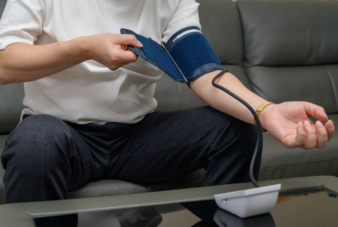 Povišeni krvni tlak ubrzava oštećenje krvnih žila i potiče nakupljanje masnih naslaga u arterijama