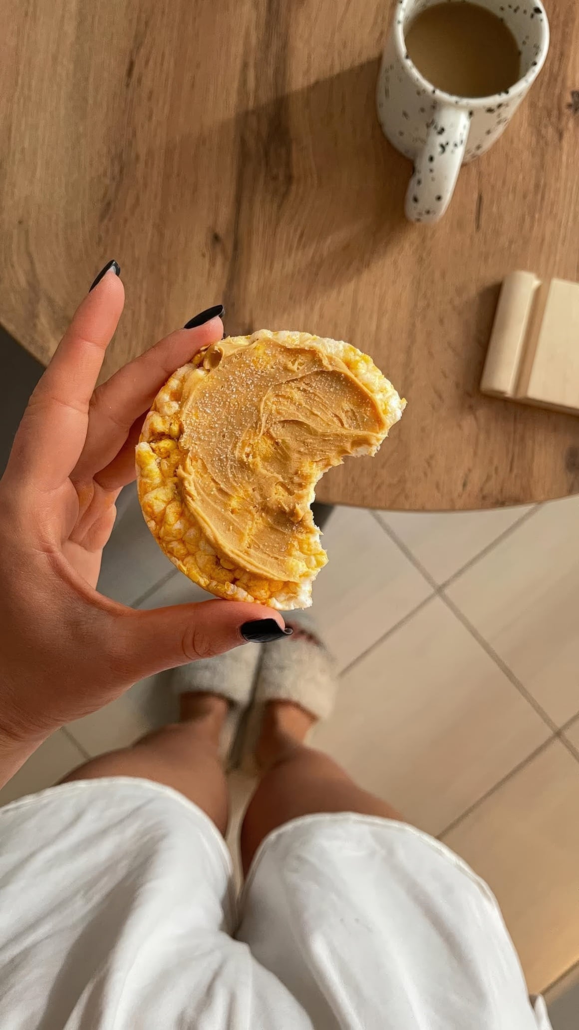 Rižini krekeri sami po sebi nisu zabranjena namirnica, ali imaju relativno malu nutritivnu vrijednost ako ih jedete same