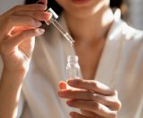 Stručnjaci zato savjetuju da prije uvođenja novog proizvoda u rutinu napravite tzv. patch test