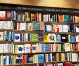 Tržište self-help literature nikad nije bilo veće - police knjižara prepune su naslova koji obećavaju sreću, uspjeh, manje stresa i bolji život