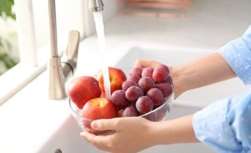 Voće često prati loš glas zbog sadržaja šećera, no pritom se zaboravlja koliko je bogato vlaknima, antioksidansima te vitaminima i mineralima važnima za imunitet