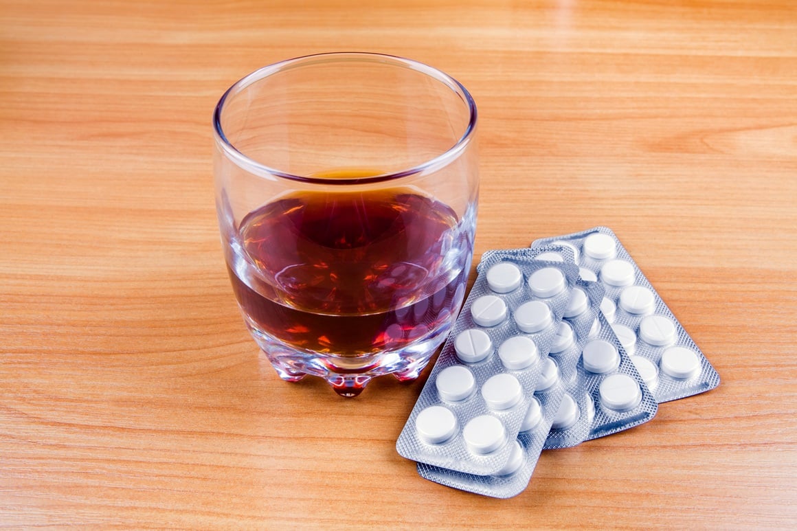 alkohol je jedan od najčešćih uzroka interakcija s lijekovima