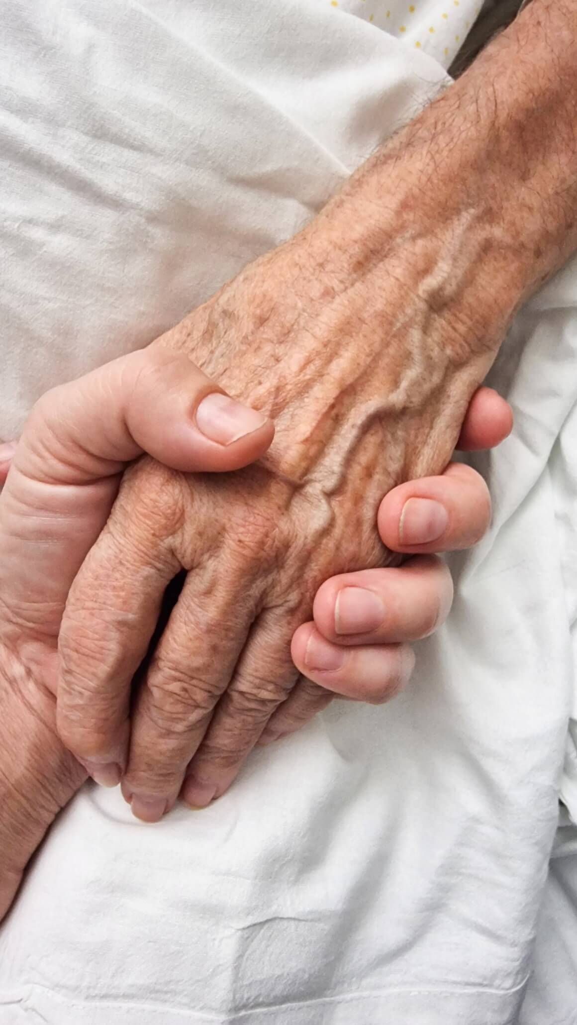 death doula ili end-of-life doula je nemedicinska osoba koja pruža emocionalnu, psihološku, duhovnu i praktičnu podršku ljudima koji se suočavaju sa smrću, kao i njihovim obiteljima