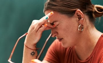 osobe srednje i starije životne dobi koje pate od migrene s aurom mogu imati značajno veći rizik od moždanog udara