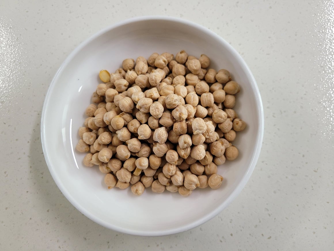 šalica kuhanog slanutka ima oko 14,5 g proteina