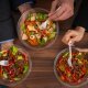Salata je jedan od najpopularnijih izbora kada želite lagan, nutritivan i brz obrok